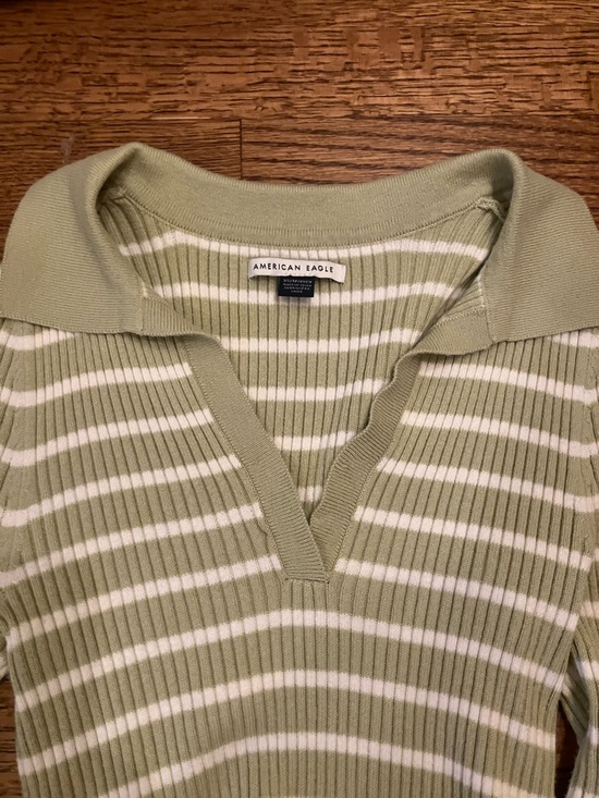 American Eagle Outfitters Light Sage and White Striped V-Neck Sweater - Picture 5 of 5